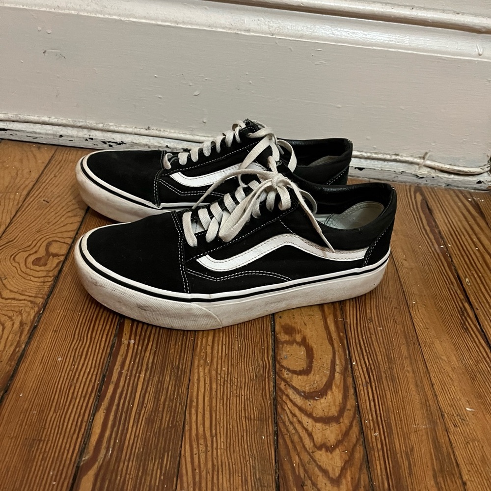 Women’s low top platform vans